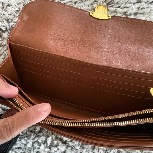 LOUIS VUITTON Cognac Monogram Mahina Leather Amelia Wallet - Picture 7 of 13